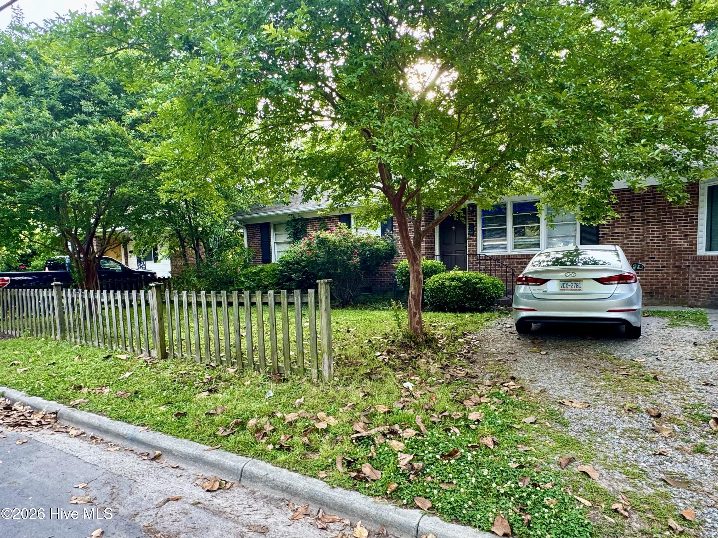 102 N Meade Street – photo 1