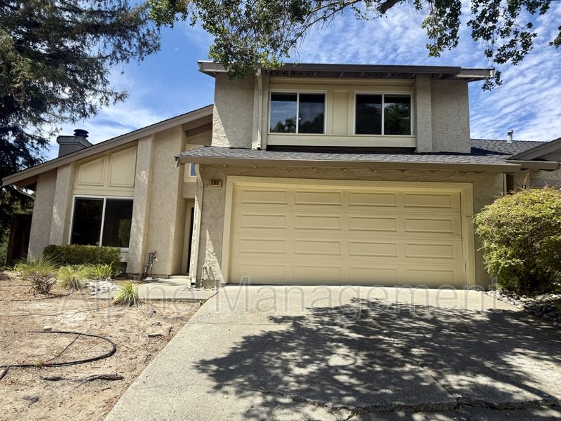 560 Palo Alto Place – photo 1 of 32
