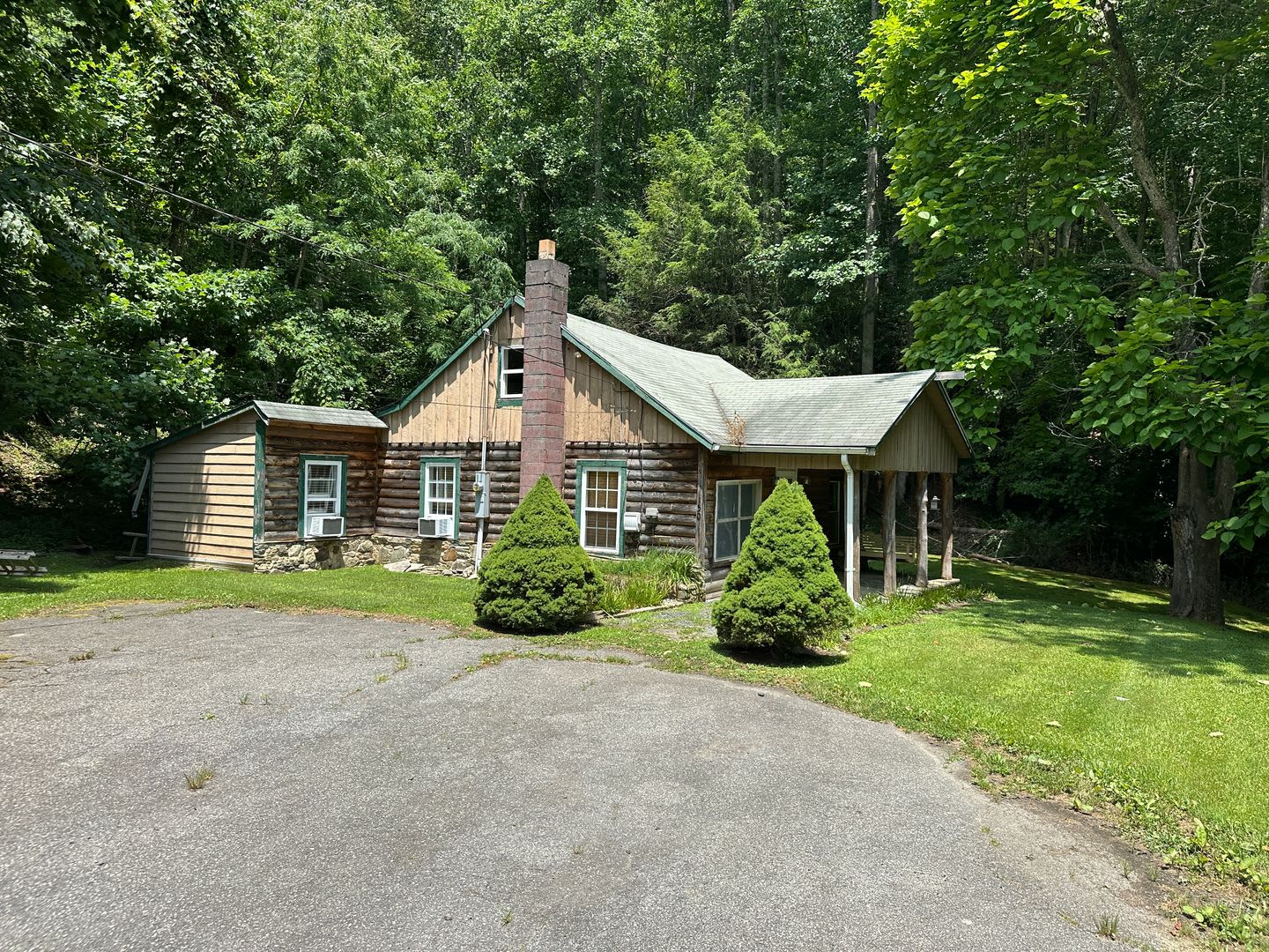 150 Smith Street – photo 1 of 29