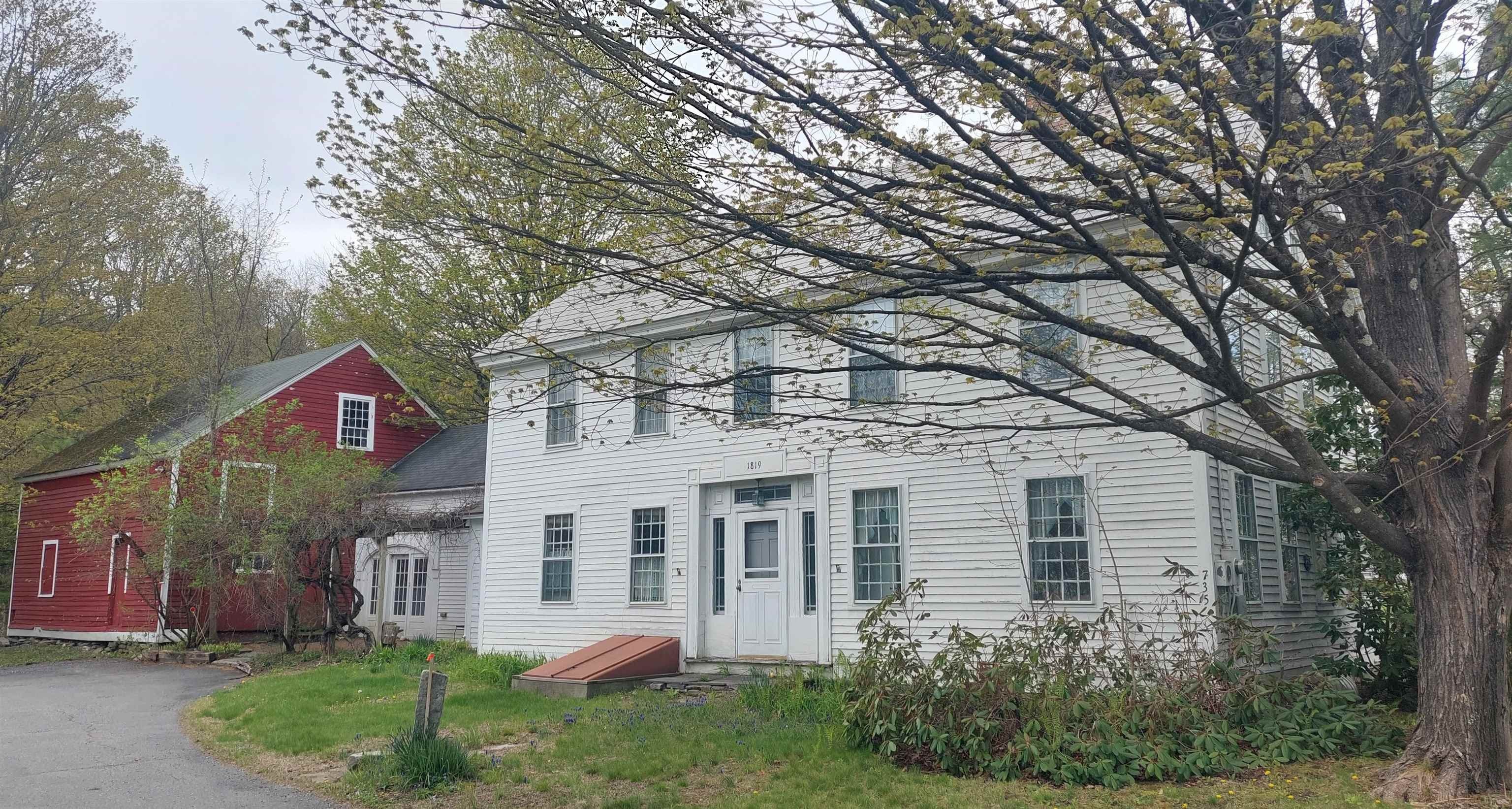 735 Main Street – photo 1 of 11