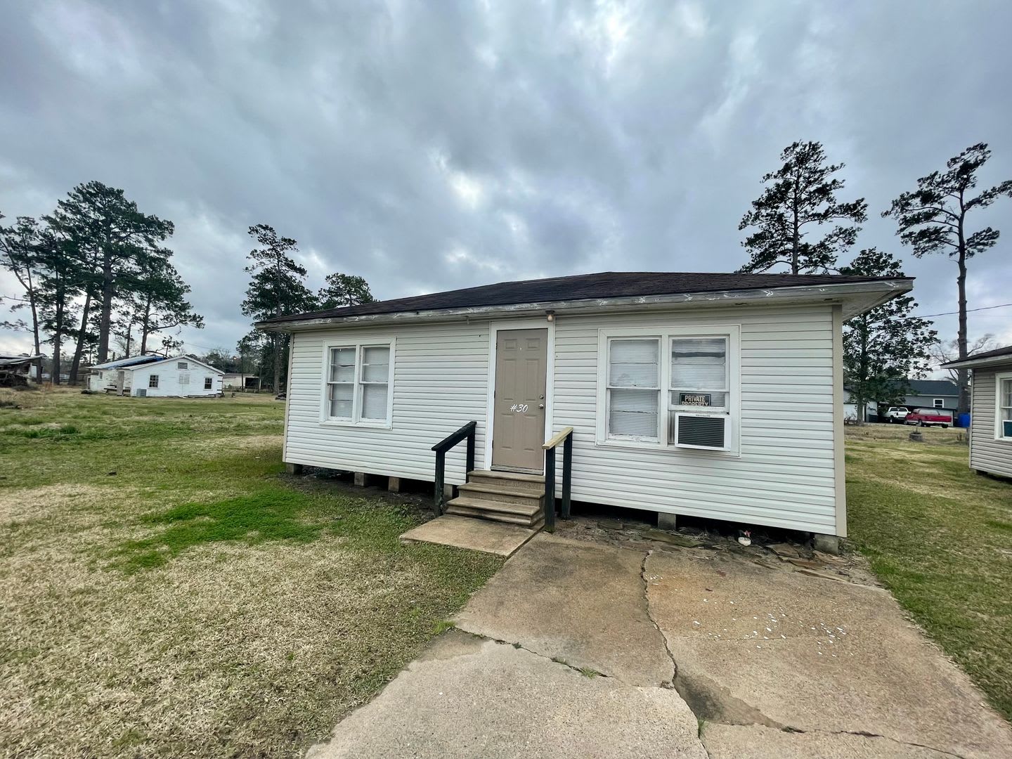 485 Old Hwy 90 W, Unit 30, Vidor, TX 77662 – photo 1 of 10