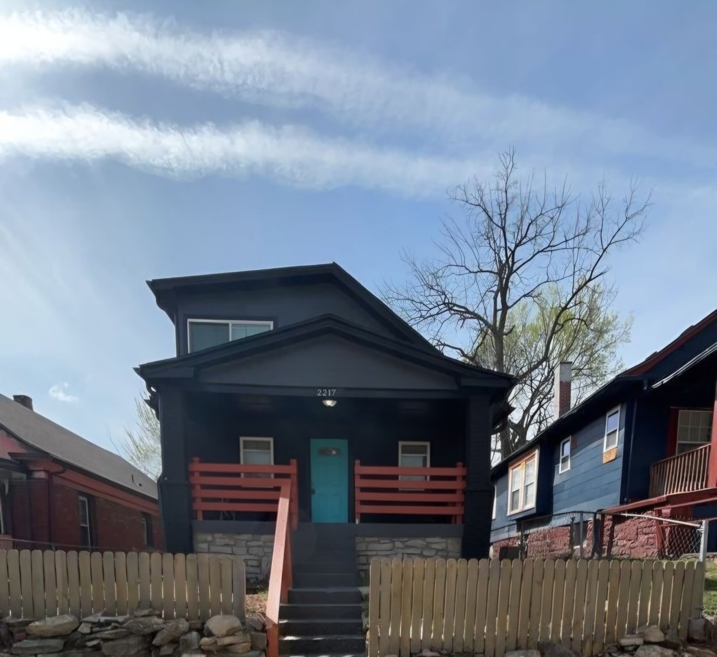 2217 East 37th Street – photo 1