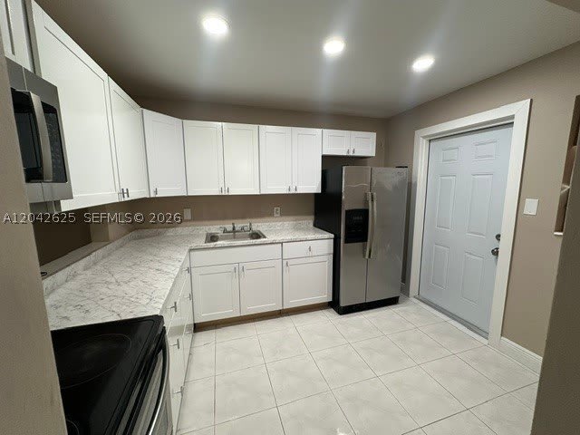 251 NE 187th St – photo 1