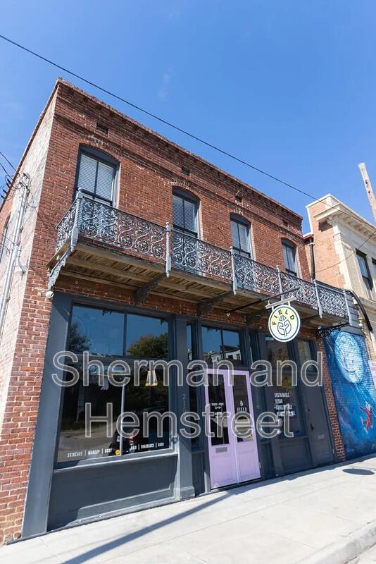 215 Twelfth Street Apt B – photo 1