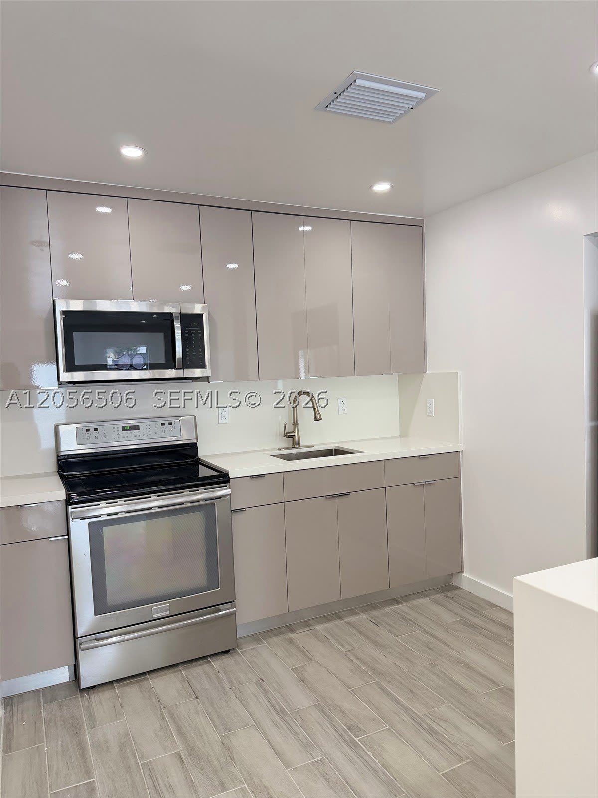 6131 Coral Way – photo 1 of 11