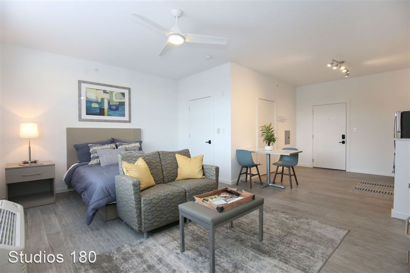 Studios180 – photo 1