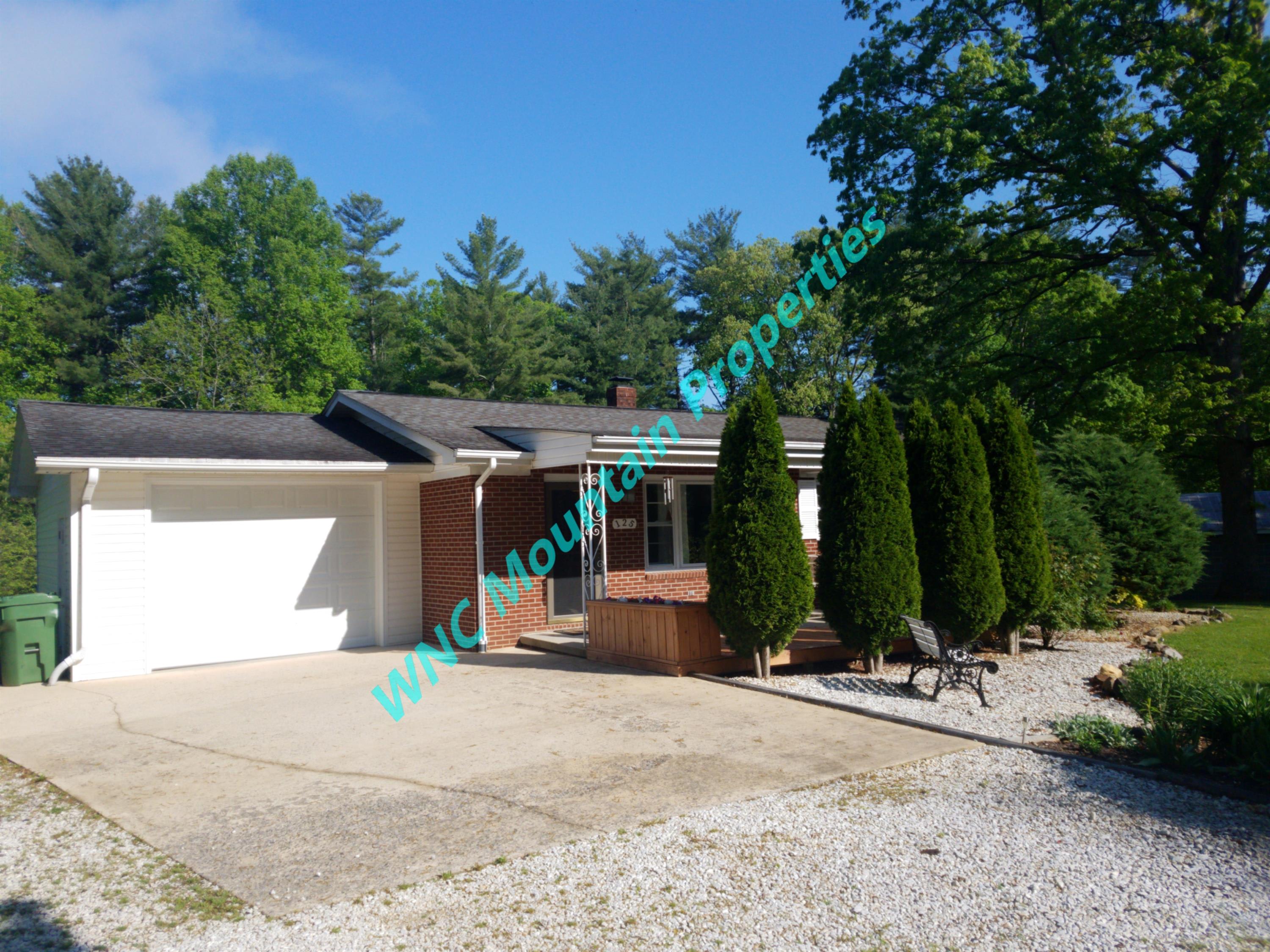 125 Saint John Road – photo 1 of 10