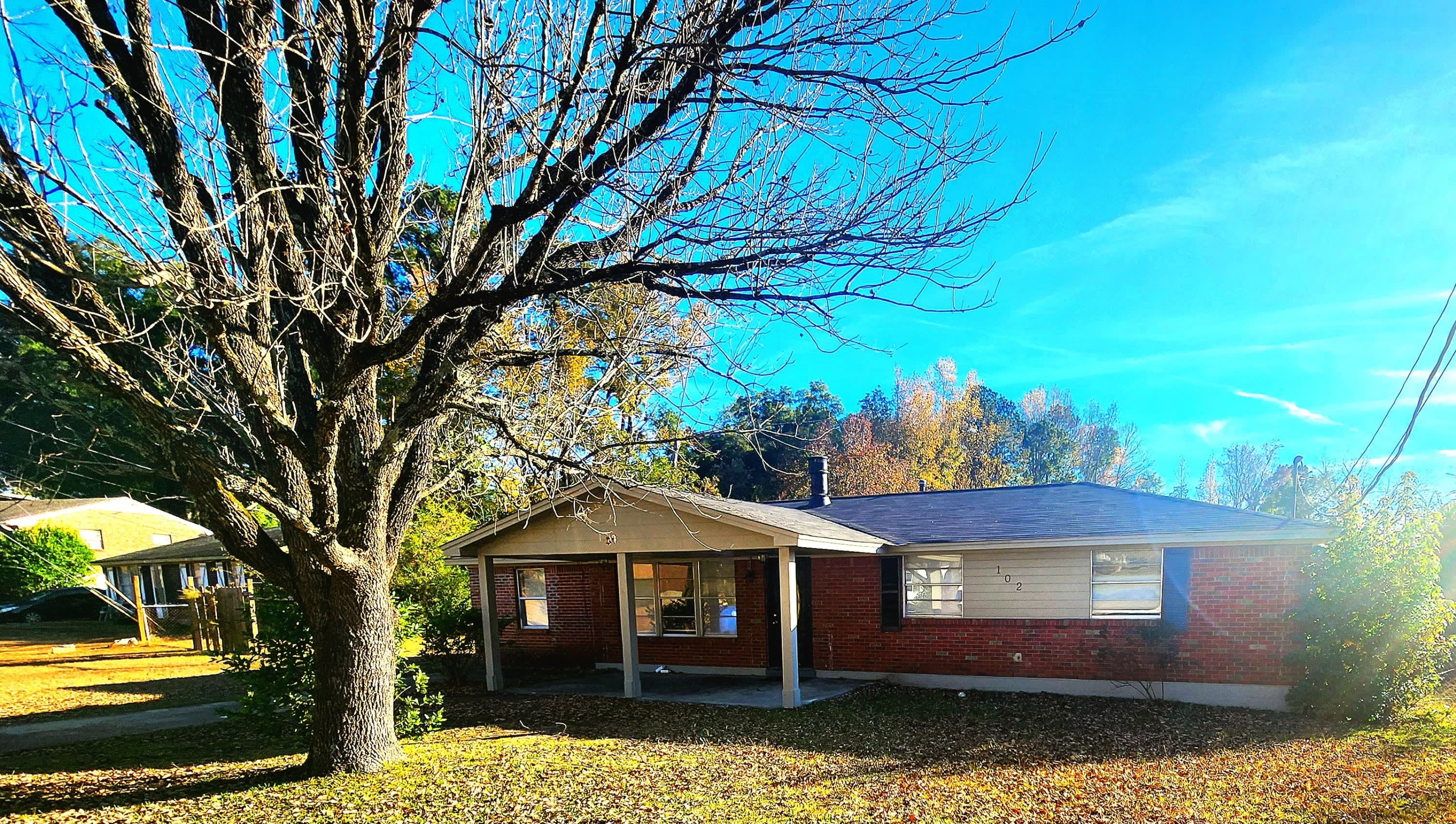 102 White Oak DrPrattville – photo 1 of 10