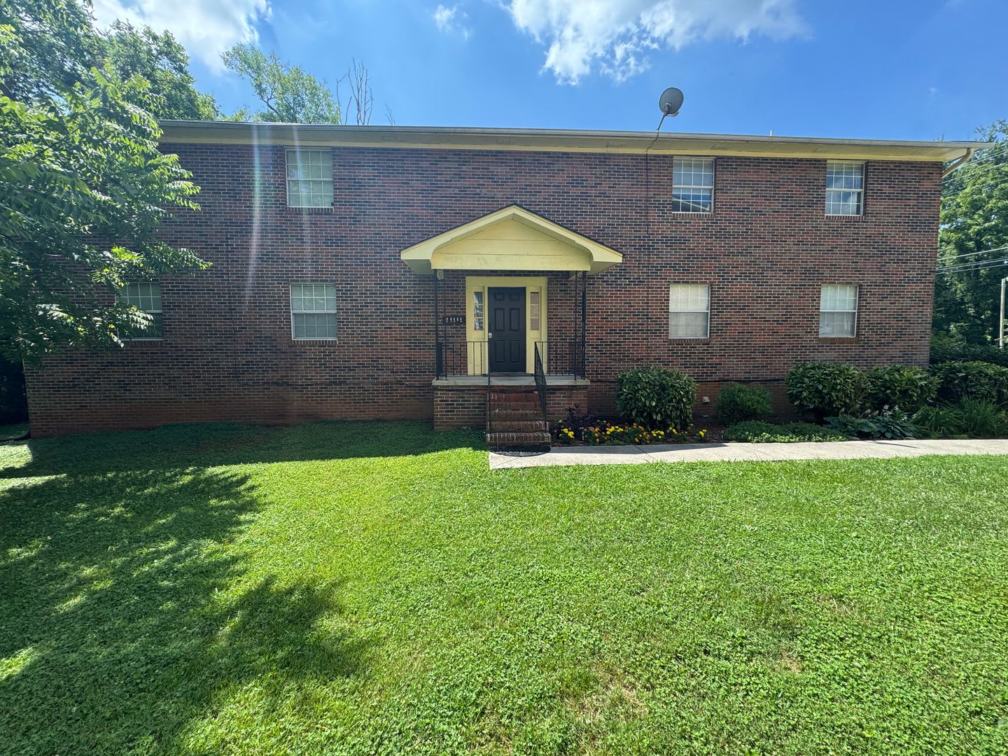 212 S David Ln – photo 1