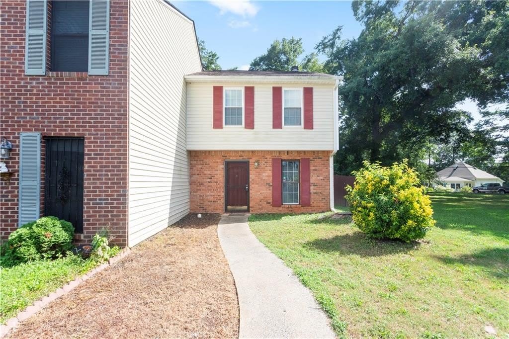 1585 Springleaf Point SE – photo 1