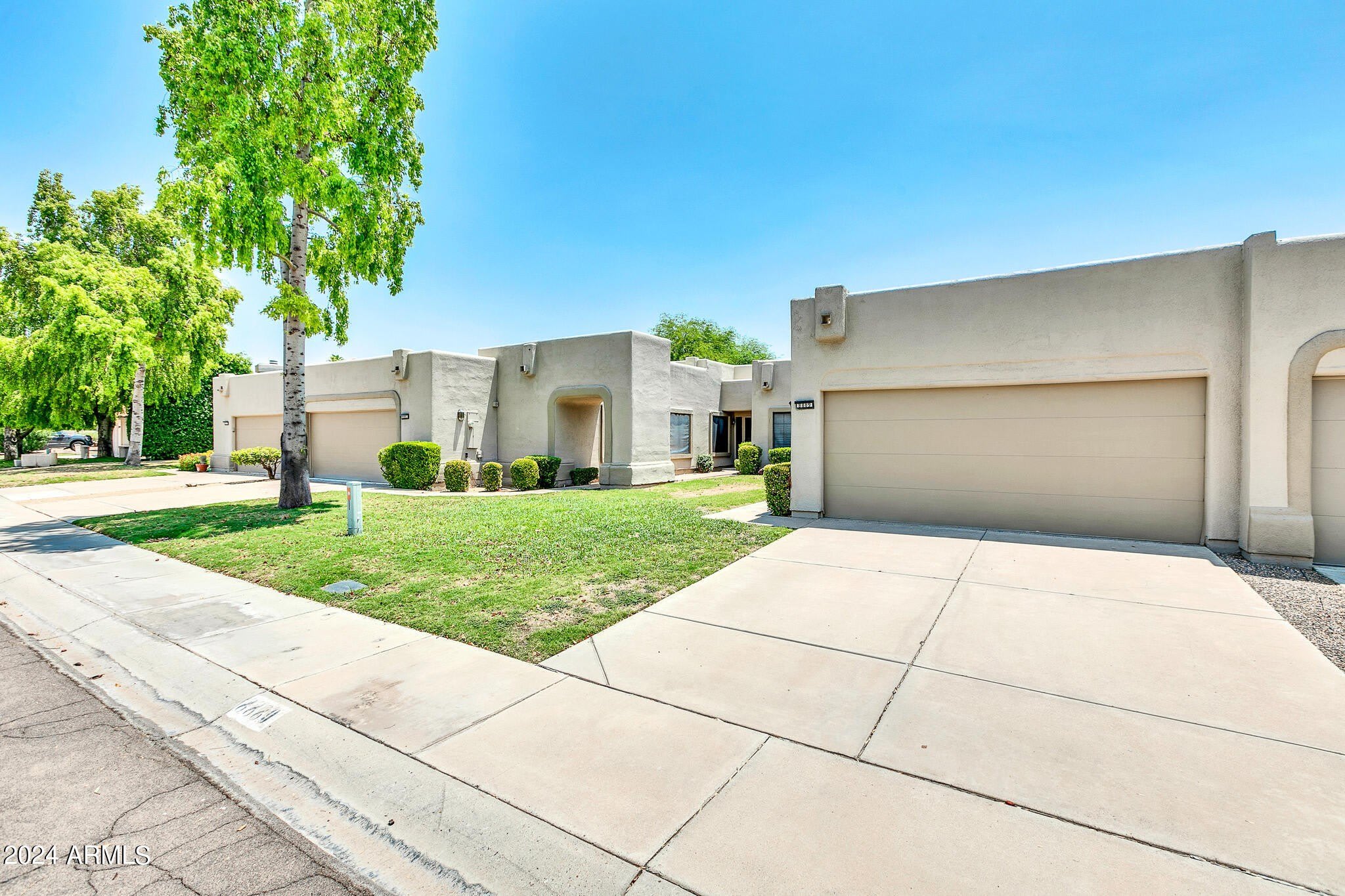 8889 E MEADOW HILL Drive – photo 1 of 39