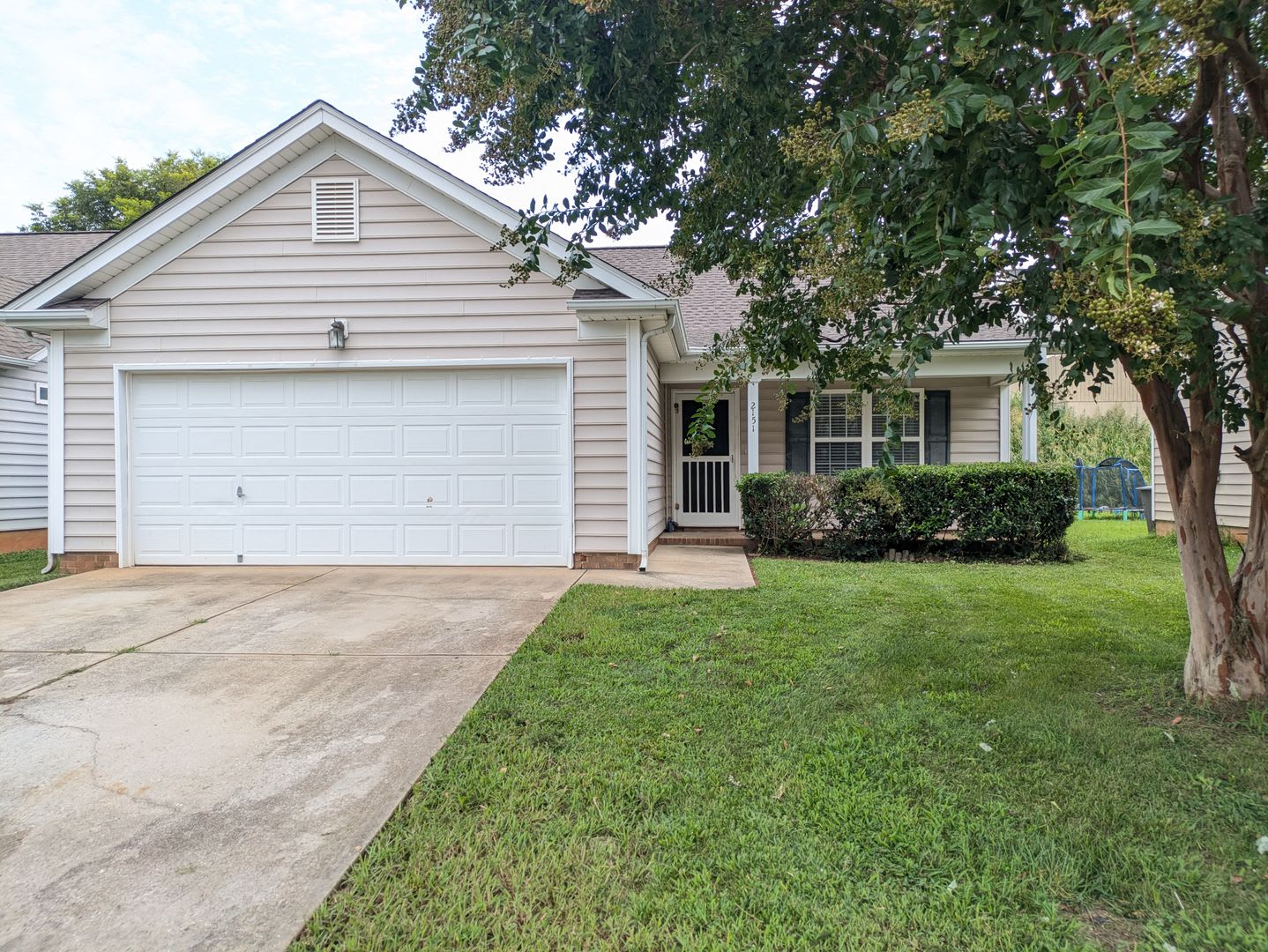 3 Bedroom Ranch In Tara S Trace – photo 1 of 44