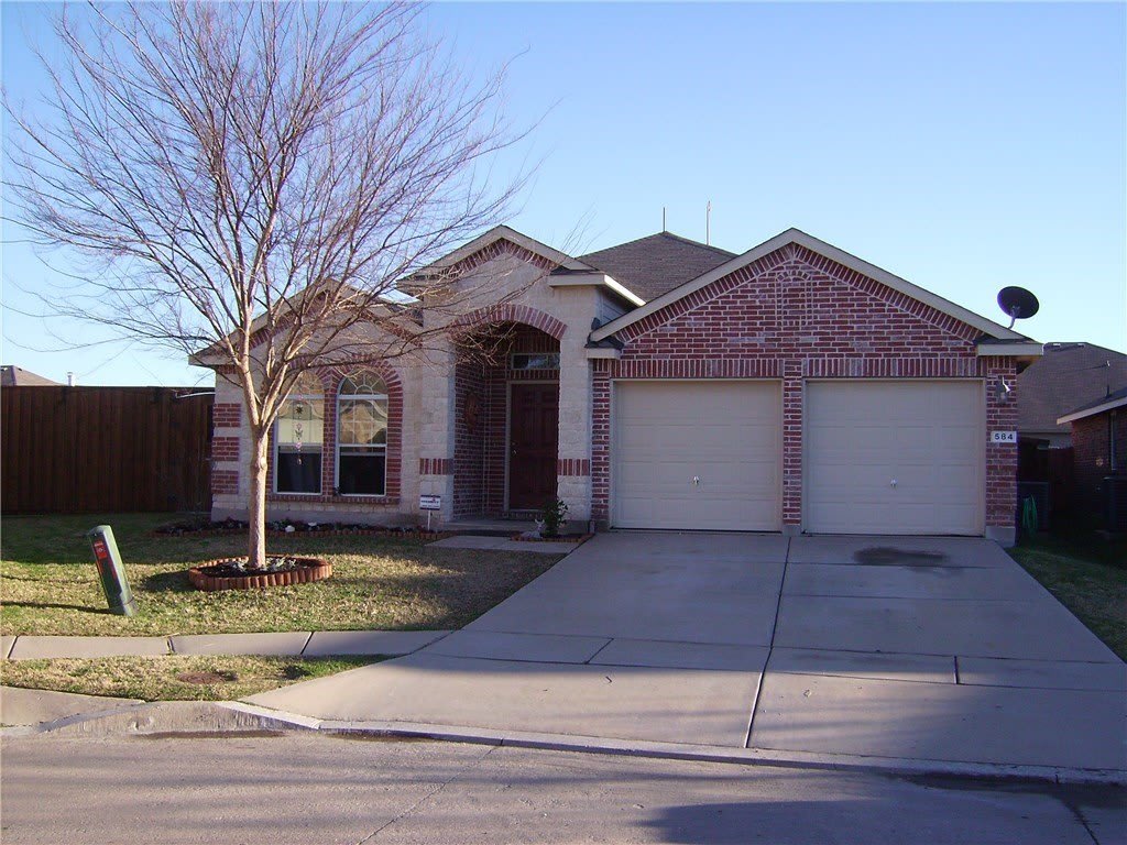 584 Arthur Drive – photo 1 of 16
