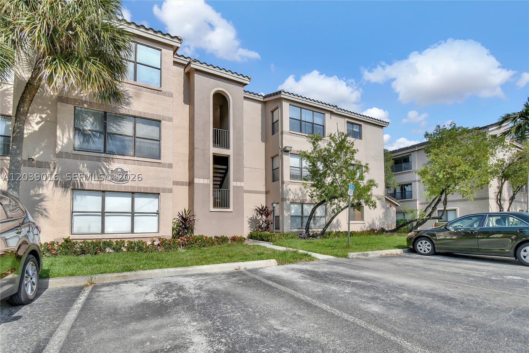 2866 S University Dr – photo 1