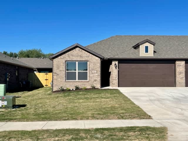 410 Rama St – photo 1