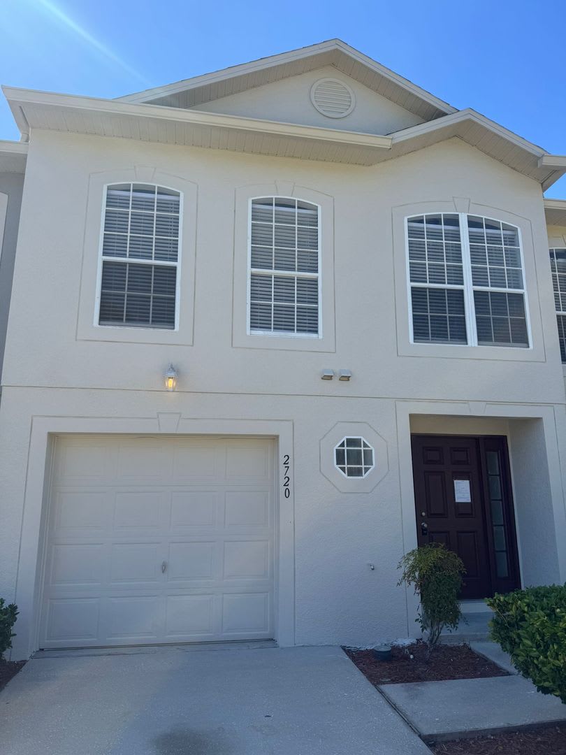 Beautiful 3/2 townhome – photo 1 of 31