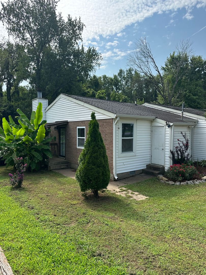 FOR LEASE- 2 BEDROOM HOME IN OLD HICKORY! – photo 1