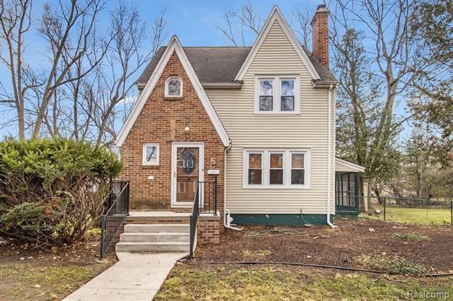 5 WENONAH Drive – photo 1
