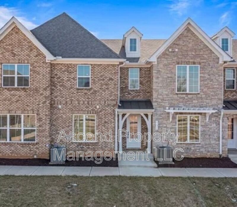 118 Leggo Ave – photo 1 of 17