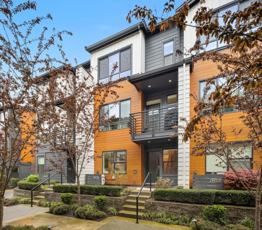 18412 96th Dr NE #B – photo 1