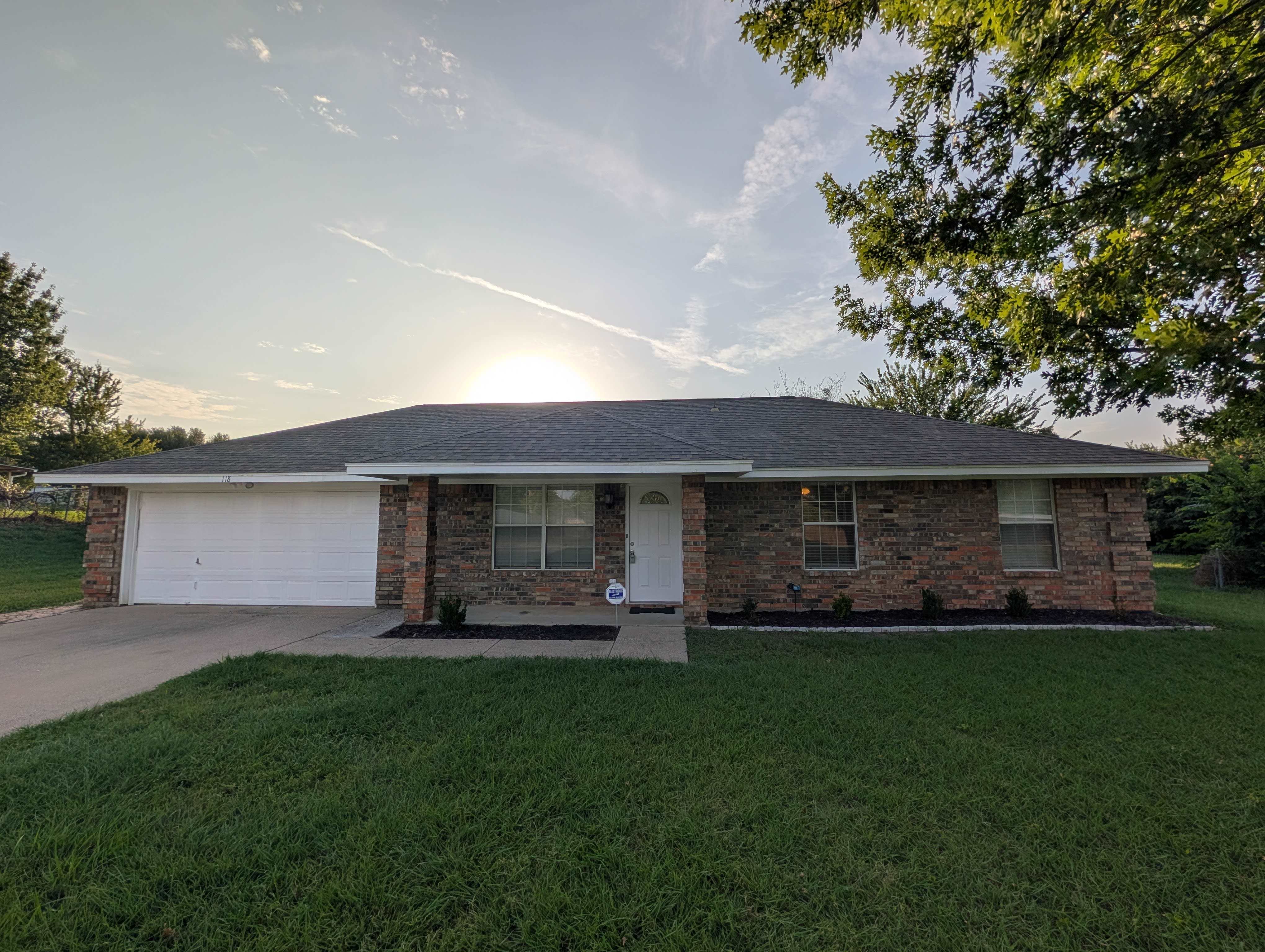 118 Westridge Dr – photo 1 of 25
