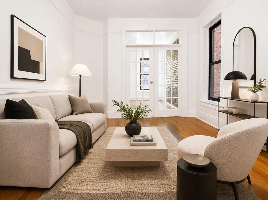 551 Hudson Street – photo 1 of 5