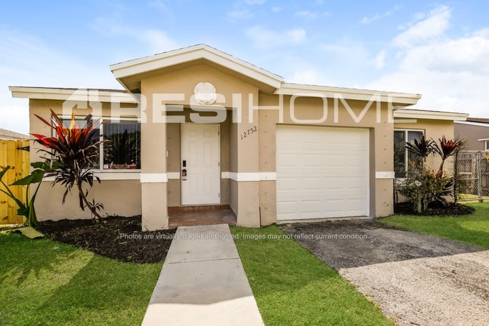12752 Southwest 265th Terrace – photo 1