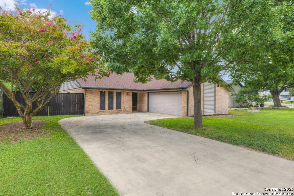 627 SUMMERWOOD DR – photo 1