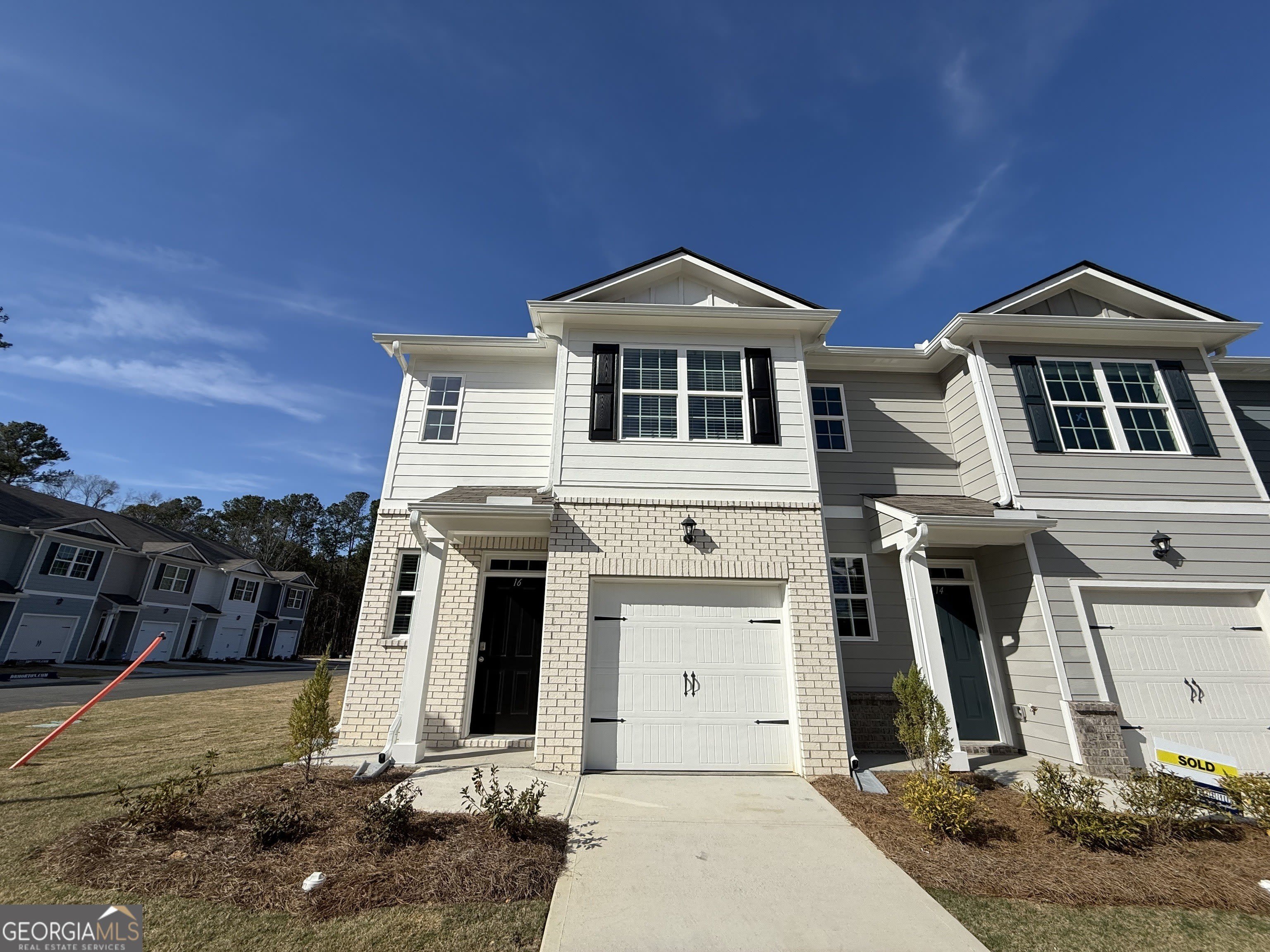16 Sweetspire Drive Nw – photo 1 of 43
