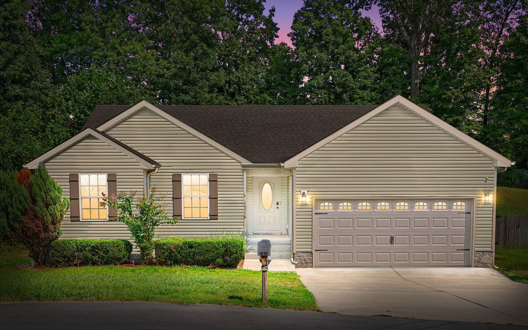 1314 Hand Drive – photo 1