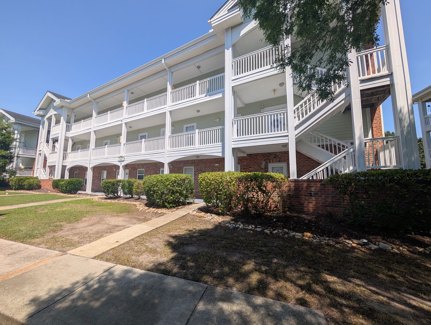 2 Bed 2 Bath Condo – photo 1 of 36