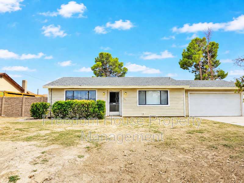 721 East Calvada Boulevard – photo 1