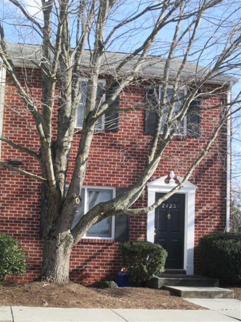 4 Bedroom 2.5 Bath Townhouse – photo 1