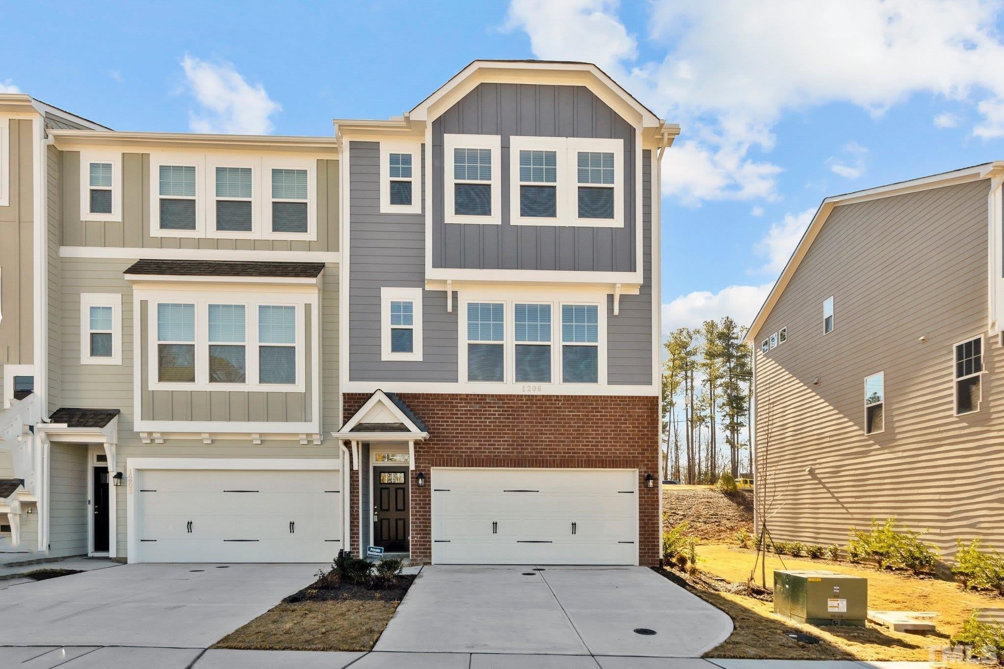 1206 Commack Drive – photo 1