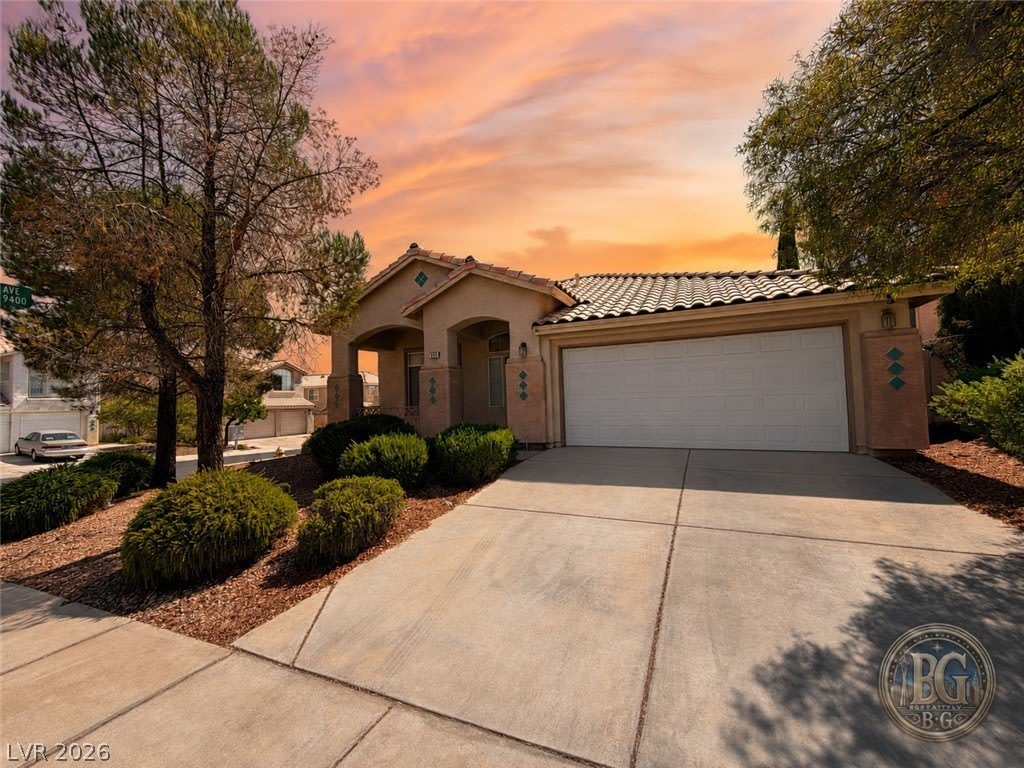 2012 Cedarcrest Court – photo 1