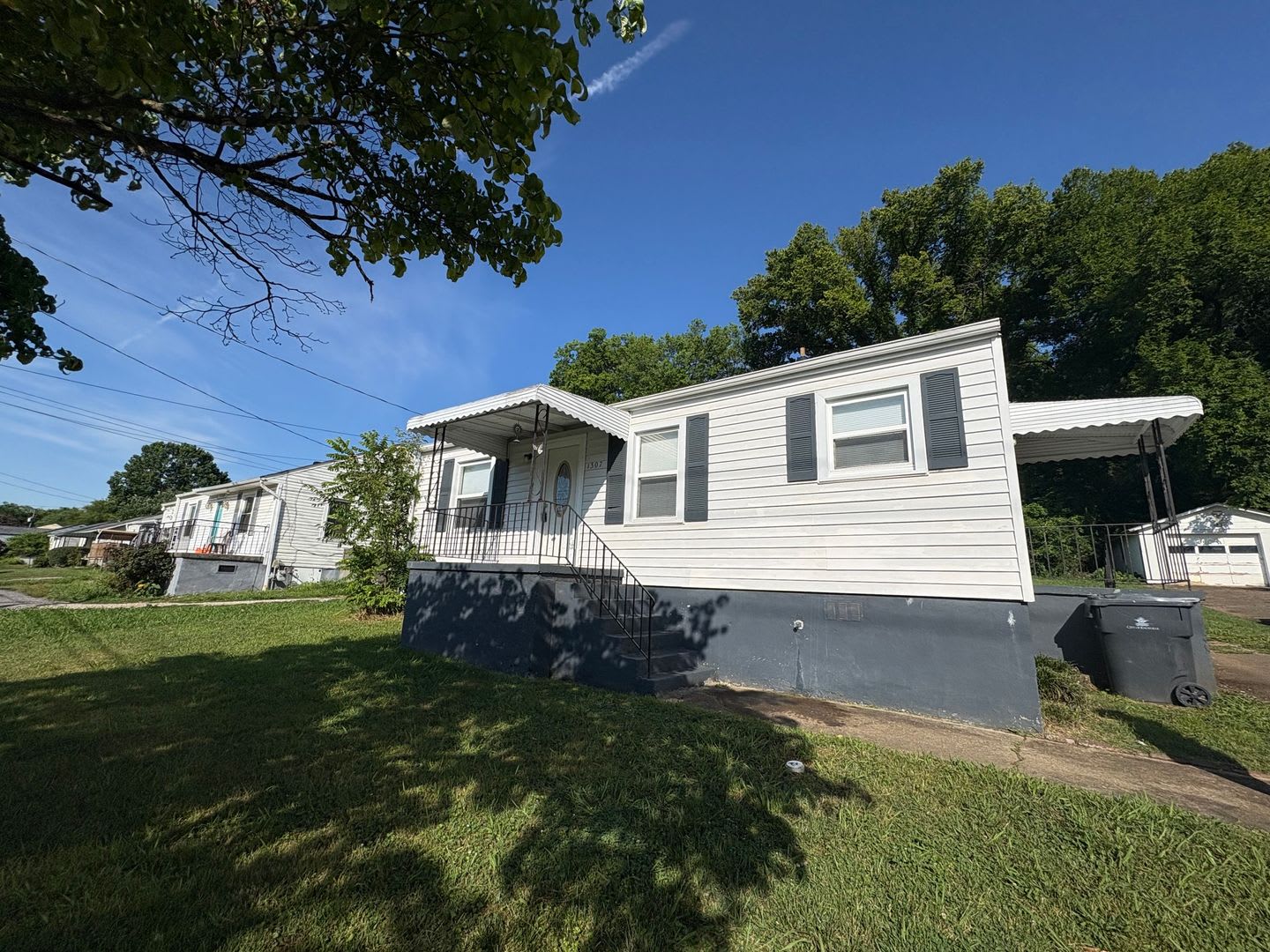 1307 E Moody Moody Ave, Knoxville, TN 37920 – photo 1