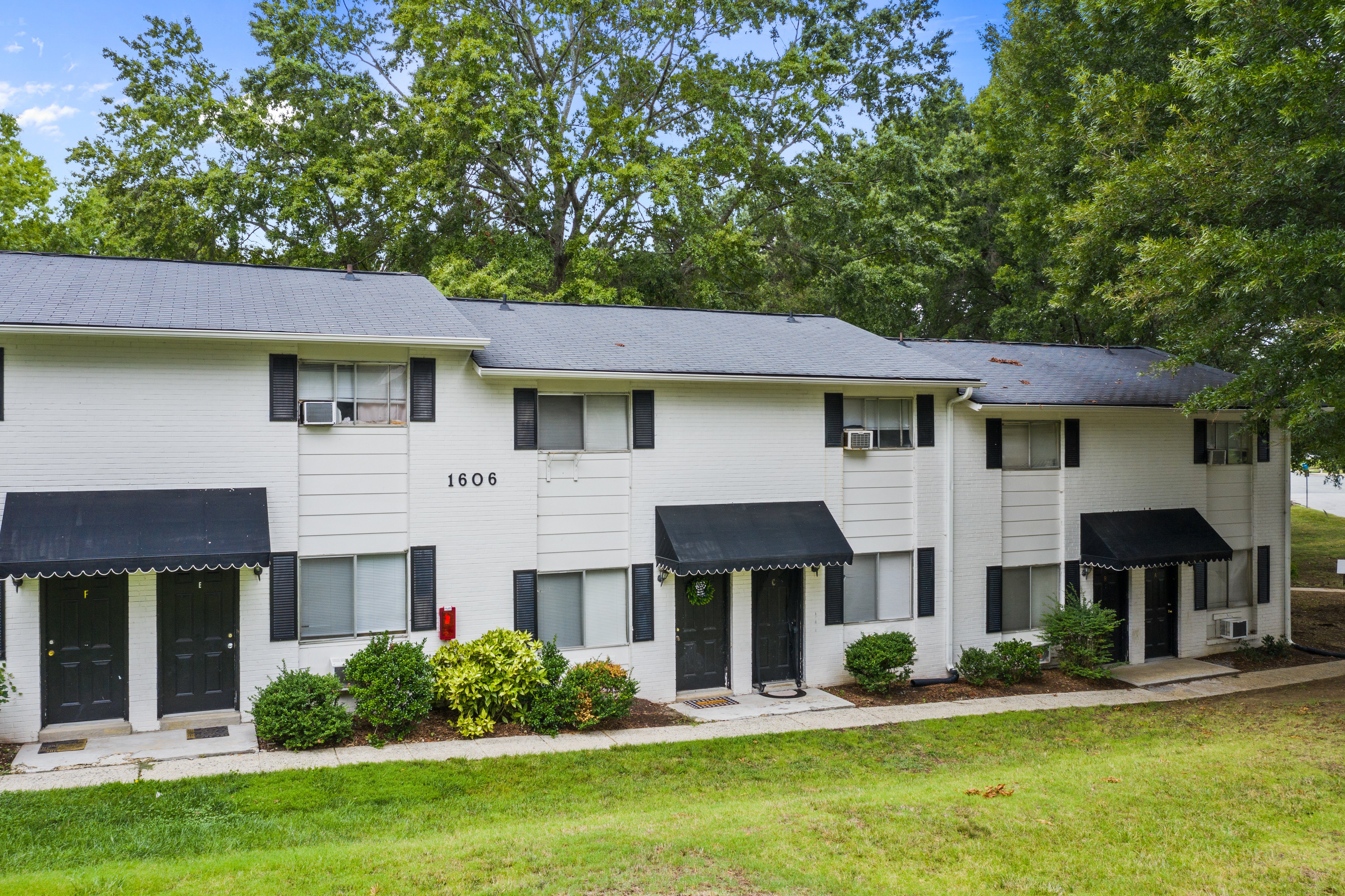 The Oaks Gate City – photo 1
