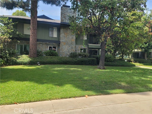 1209 South Orange Grove Boulevard – photo 1