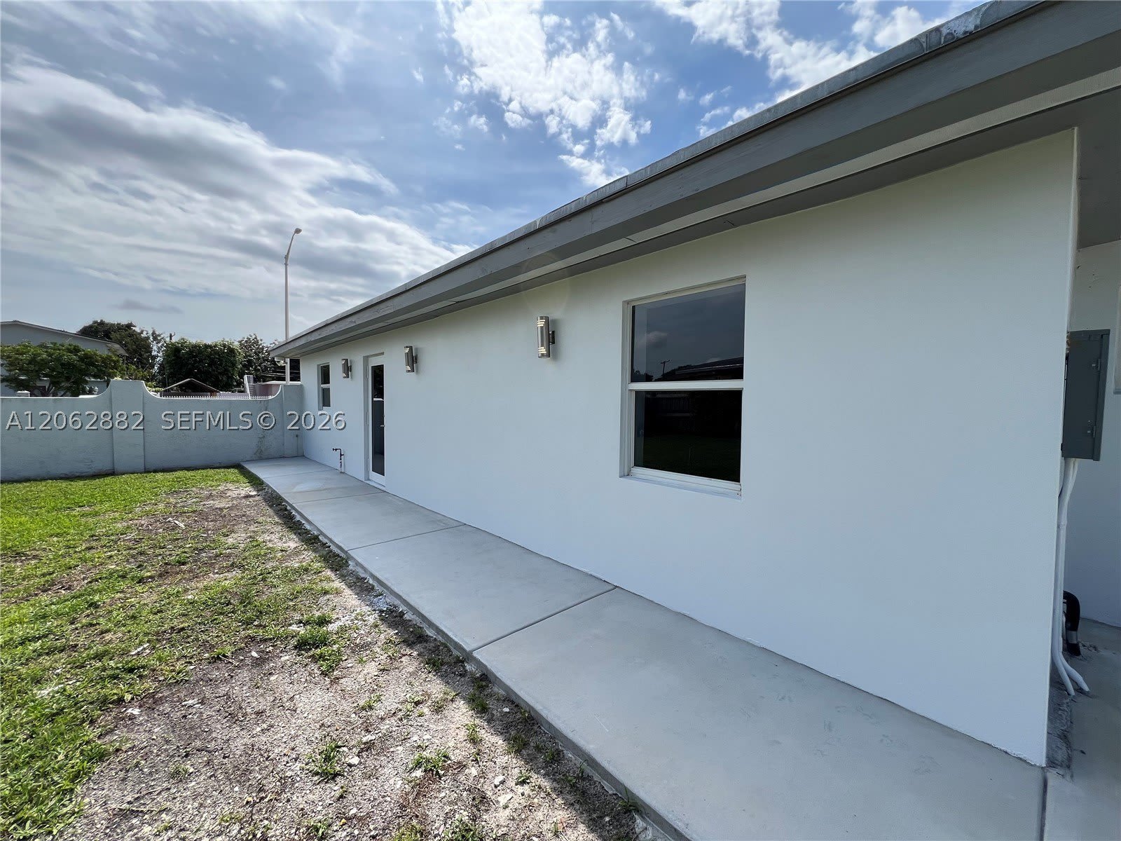 705 E 20Th St – photo 1