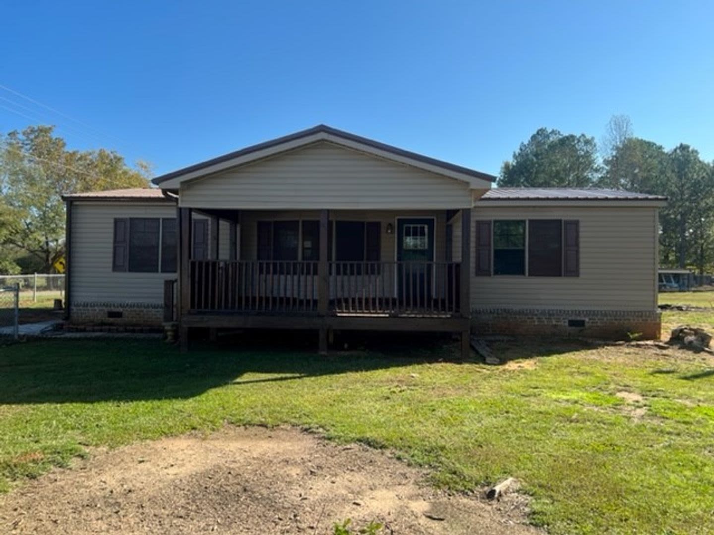 3 Bed 2 Bath Available Now! – photo 1 of 40