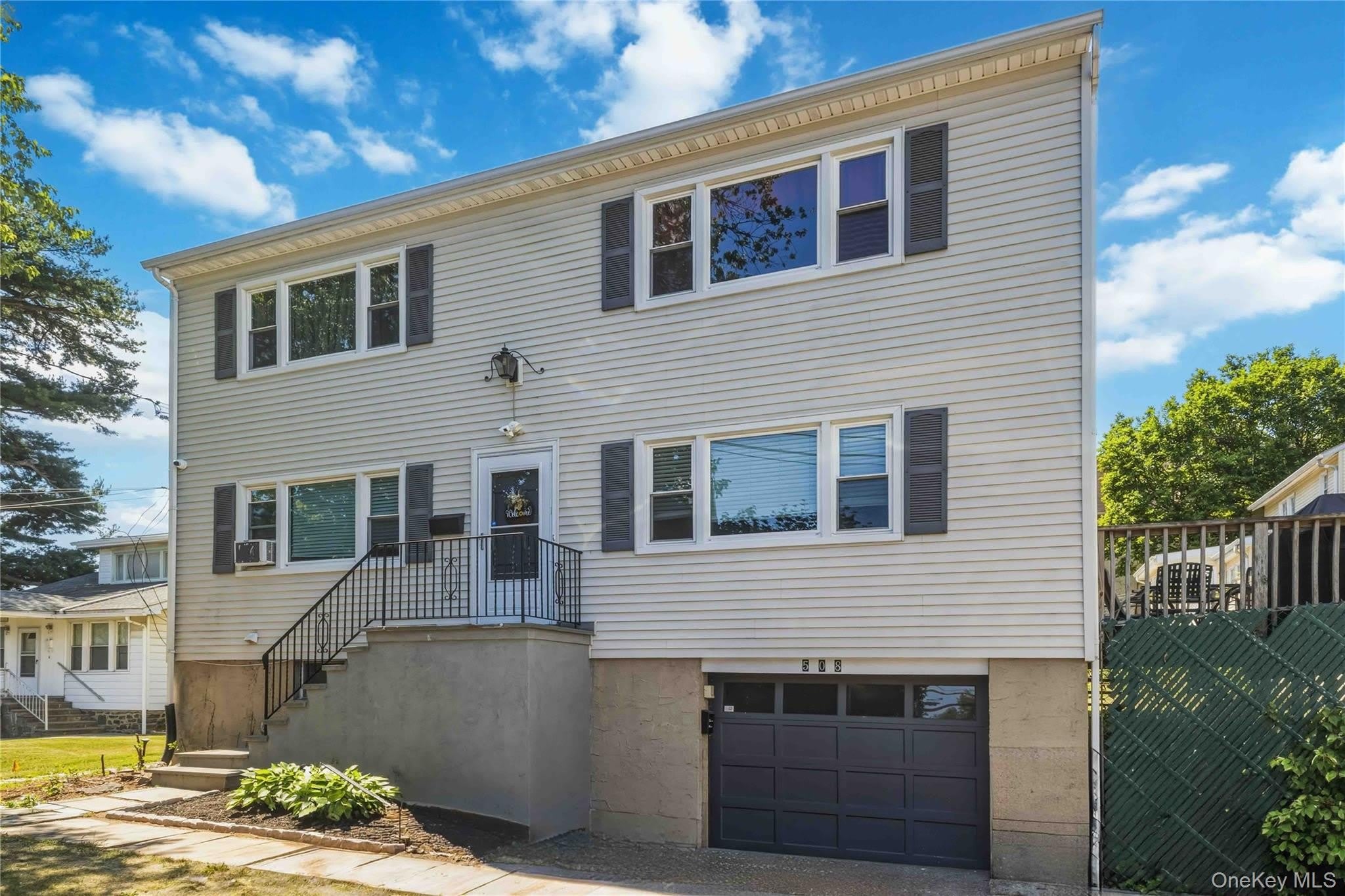 508 New Rochelle Road – photo 1 of 18