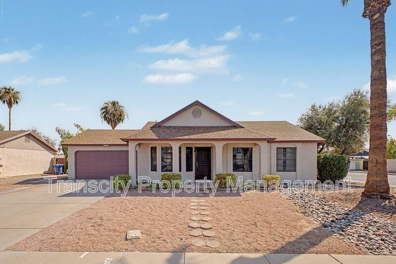6155 W Del Rio St – photo 1