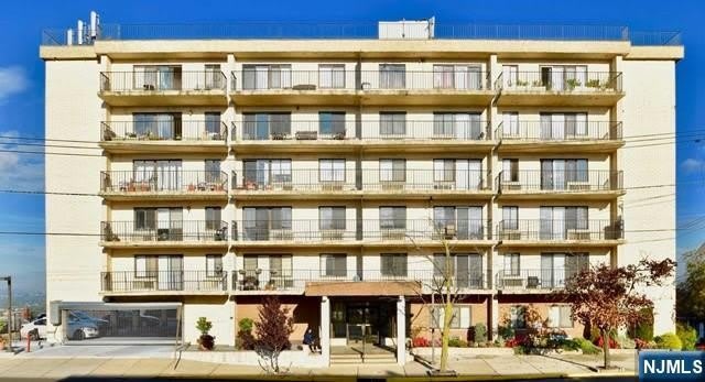 233 12Th Street – photo 1 of 46
