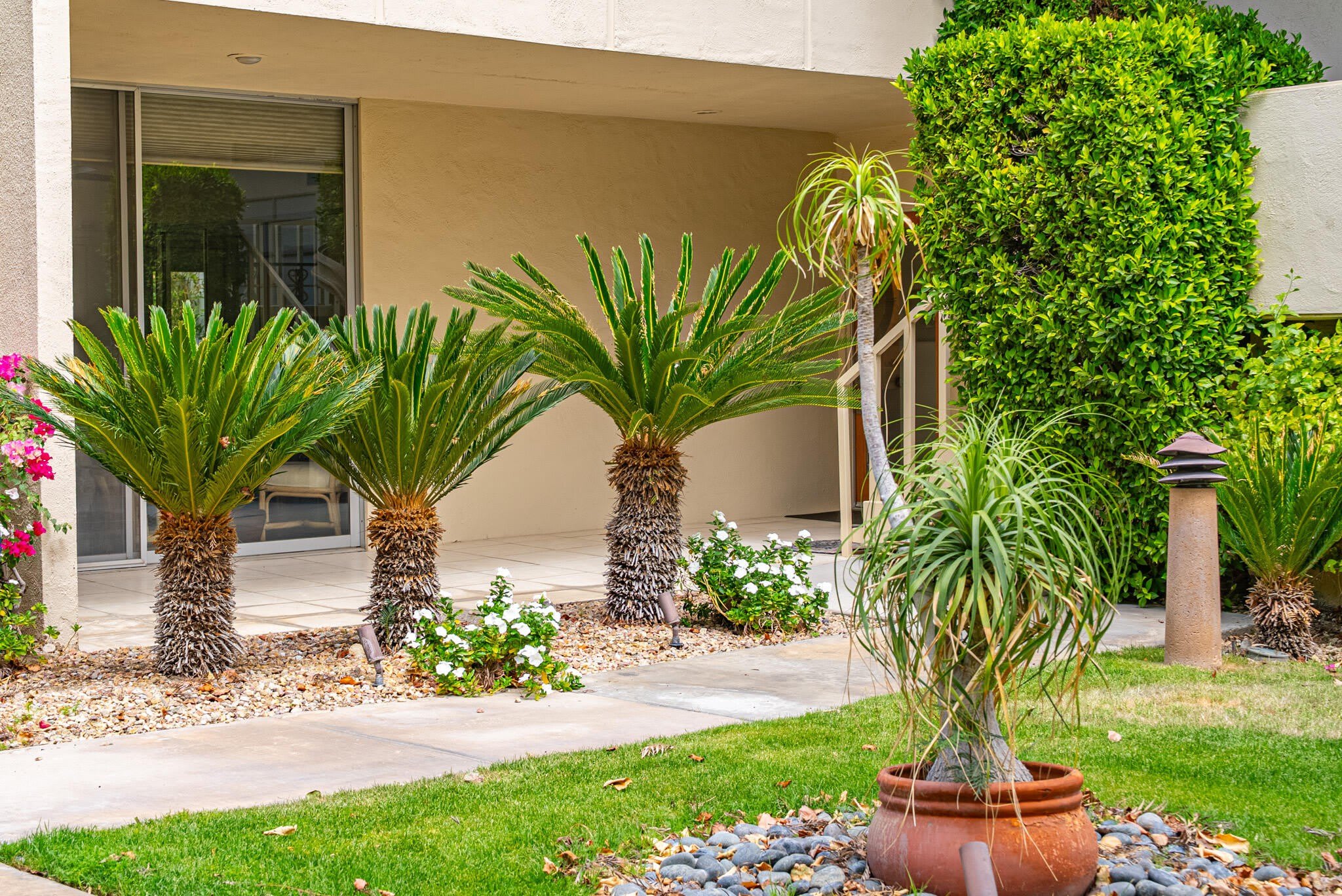 477 Desert Lakes Drive – photo 1
