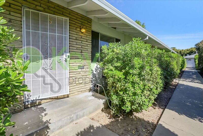 6705 Greenback Lane – photo 1
