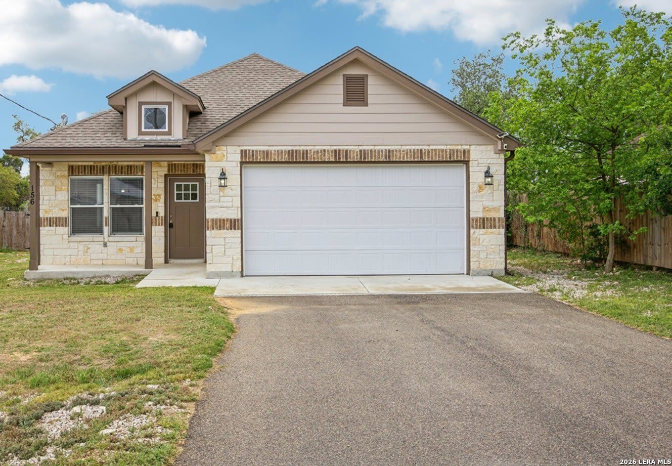 156 Remington Rd – photo 1