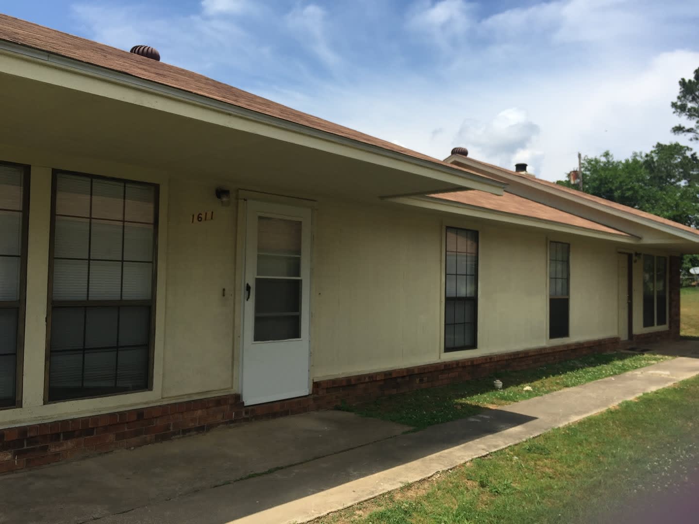 2 Bedroom Duplex on South Z in Fort Smith – photo 1