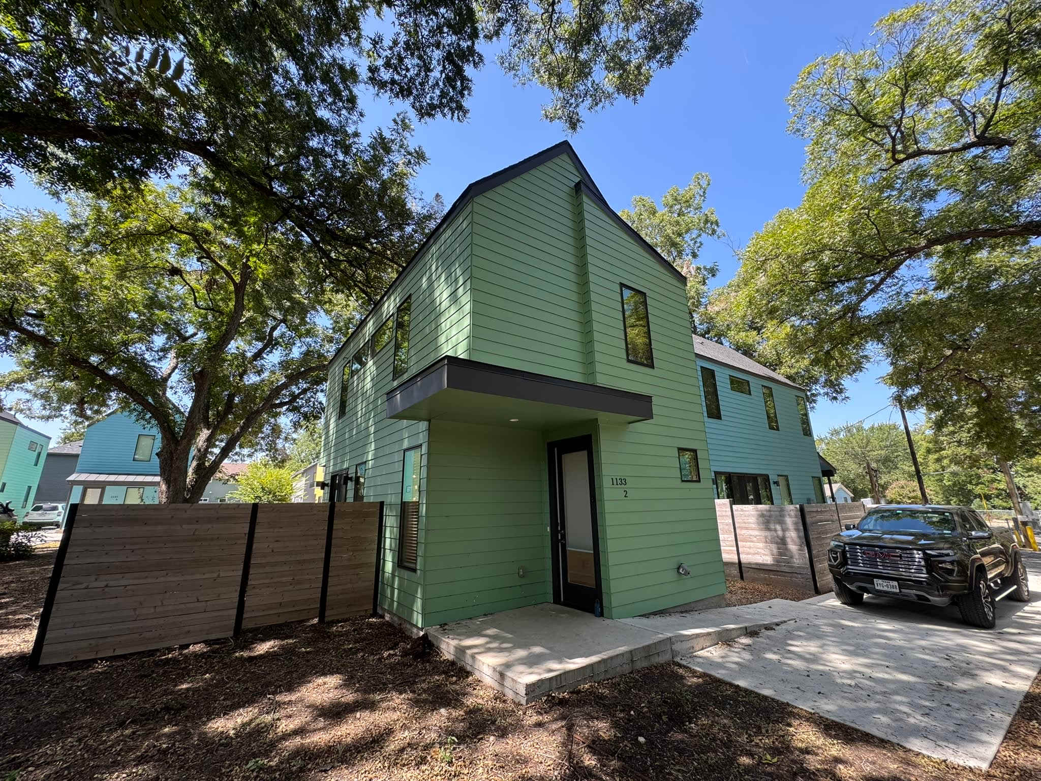 1133 Walton Lane Bldg 2 – photo 1