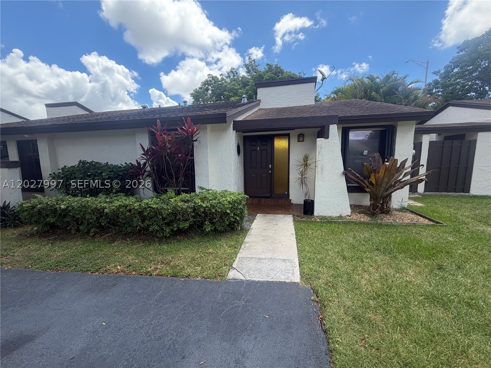 7105 SW 127th Ct – photo 1 of 36