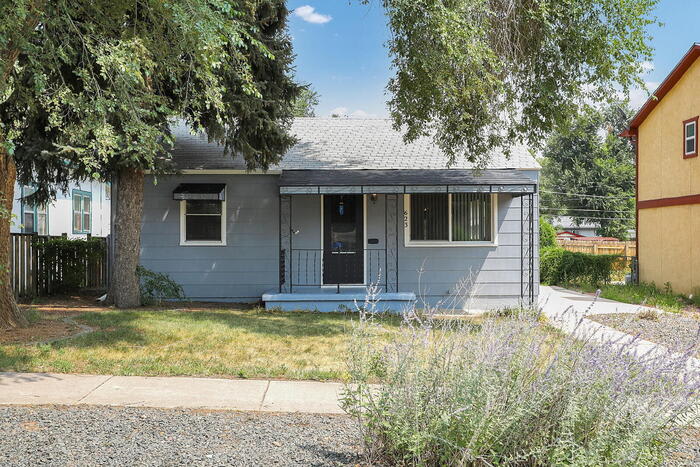 623 Iowa Avenue – photo 1